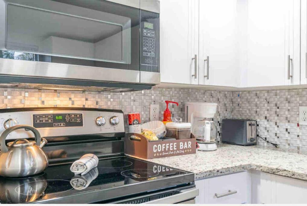 Appartement Lovely 2 Bedrooms, Steps Away From The Beach.